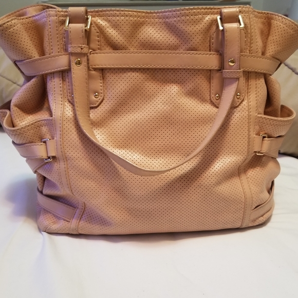 Michael Kors Extra Large Bag with pinhole pattern - Picture 3 of 6